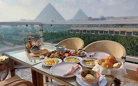Doudou Pyramids View Hotel
